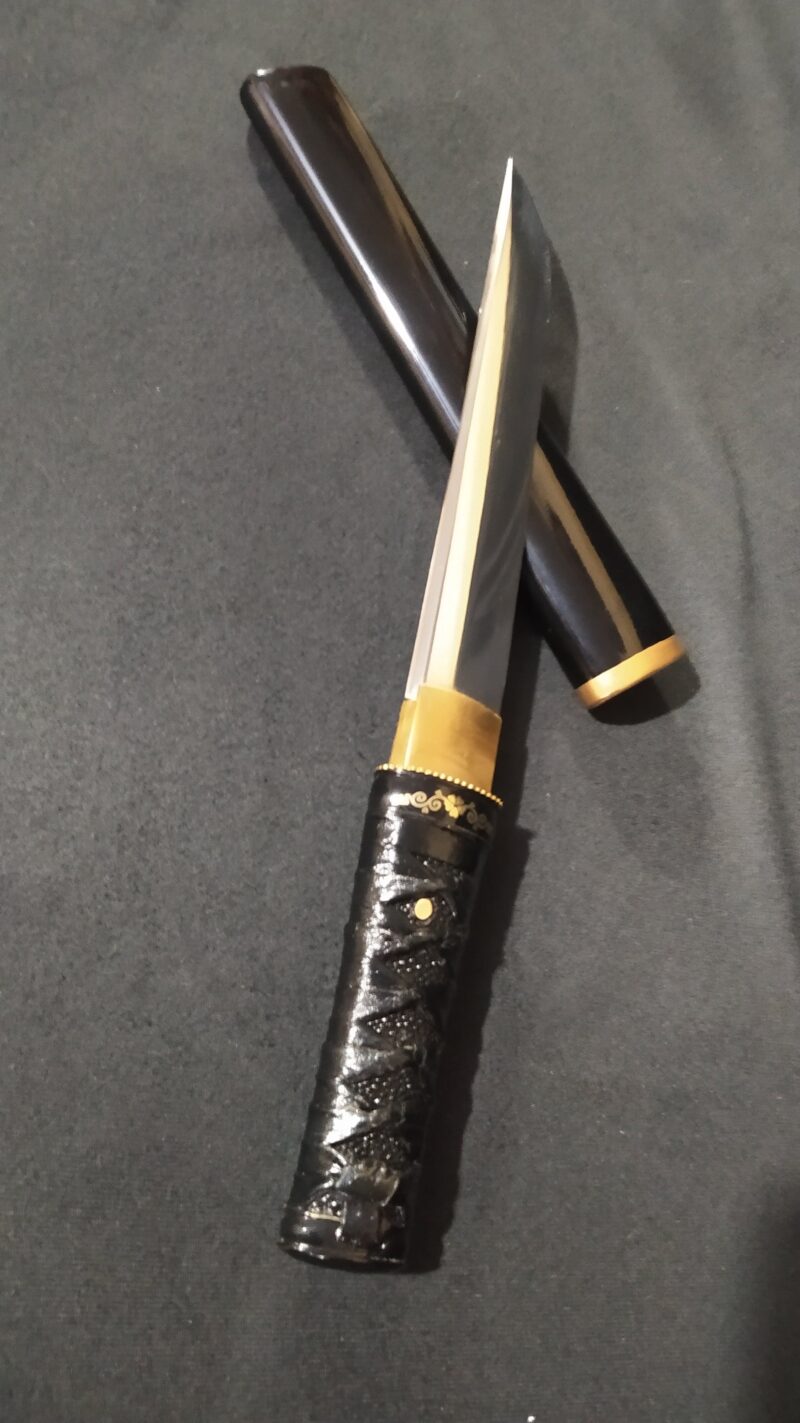 Tanto Aikuchi